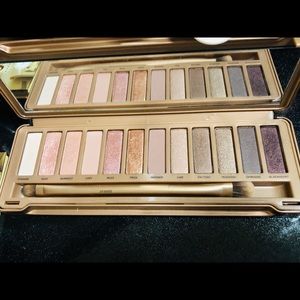 Urban decay Eyeshadow Palette 3